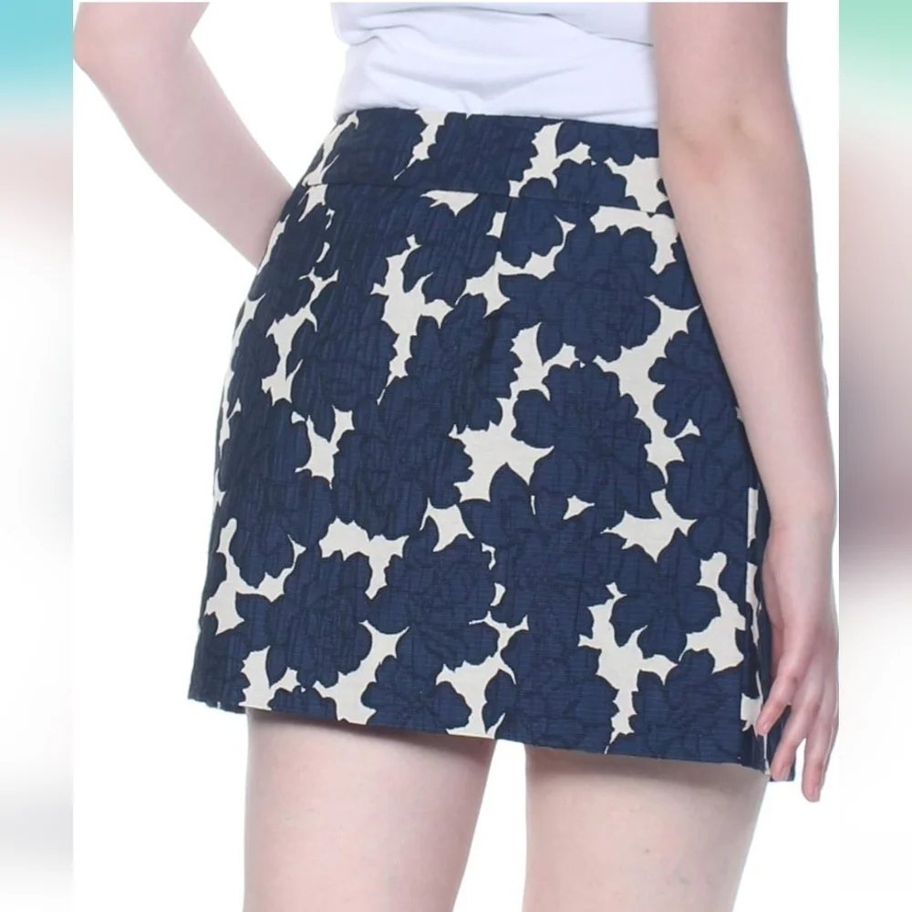 MAISON JULES Cream and Navy Floral A Line Mini Skirt size S